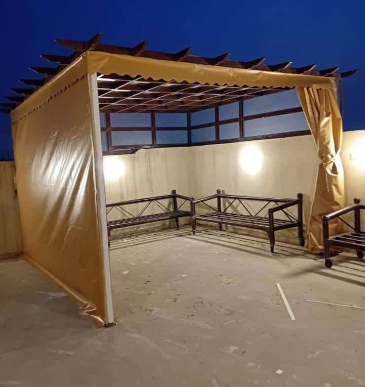 مظلات الشرقية